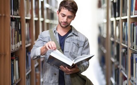 student-library-books-3500990